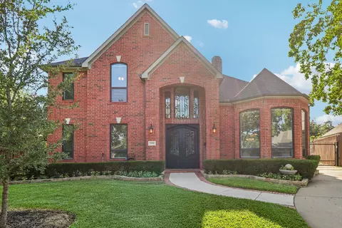 3720 Cripple Creek Ct, Bedford, TX 76021