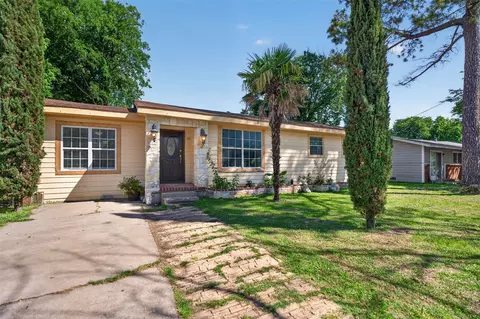 604 Graham St, Cleburne, TX 76033