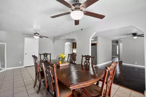 Dining - 604 Graham St, Cleburne, TX 76033 photo 4 of 4