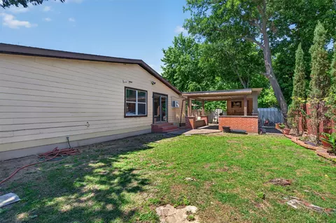 Exterior - 604 Graham St, Cleburne, TX 76033 photo 3 of 3