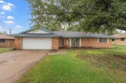 238 Royal Dr, Marlin, TX 76661