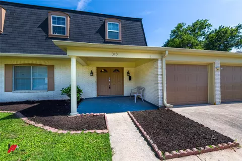 313 S Wickford Cir, Shreveport, LA 71115