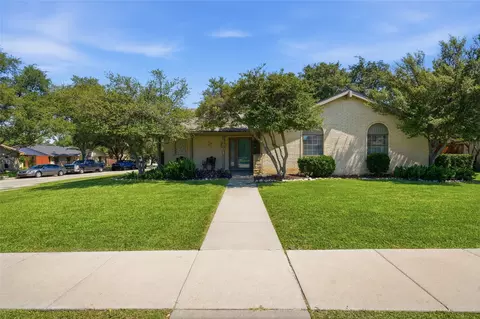2001 Statler Dr, Carrollton, TX 75007