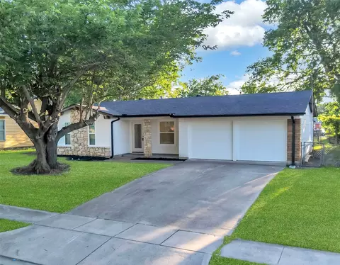 808 Hillcrest Dr, Arlington, TX 76010