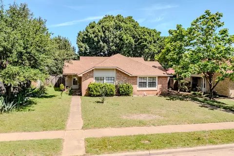 7105 Pineberry Rd, Dallas, TX 75249