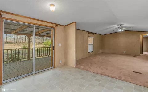 230 E Cloverleaf Dr, Haughton, LA 71037 photo 10