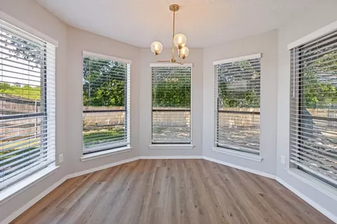 7100 Windhaven Rd, North Richland Hills, TX 76182
