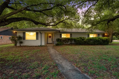 7440 Brentwood Cir, Woodway, TX 76712
