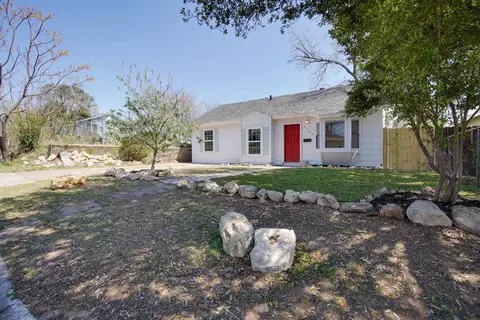 4363 Lisbon St, Fort Worth, TX 76107