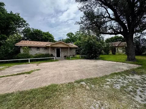1115 Alexander Rd, Stephenville, TX 76401