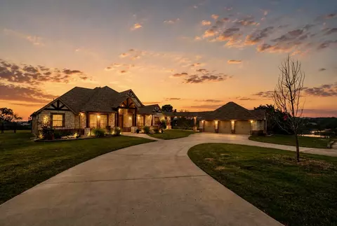 288 S Ridgeoak Ct, Weatherford, TX 76087