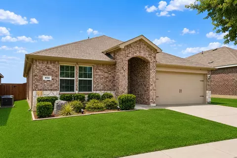 932 Juno Ln, Denton, TX 76209