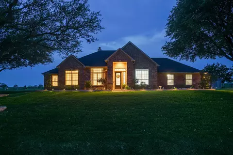 10717 Los Rios Dr, Fort Worth, TX 76179