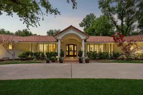4630 S Lindhurst Ave, Dallas, TX 75229