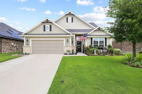 907 Swift Dr, Sherman, TX 75092