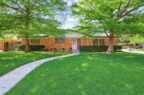 1100 S Idlewild, Sherman, TX 75090