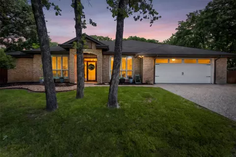 5303 Tioga Ct, Granbury, TX 76049