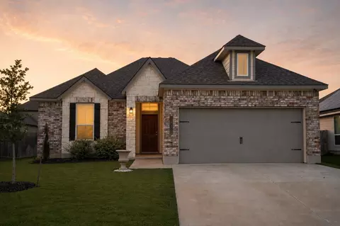 6921 Sulphur Ct, China Spring, TX 76633