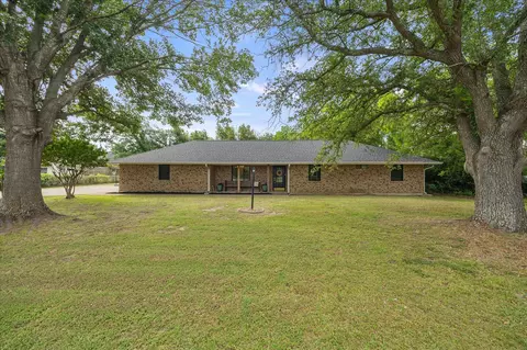 228 Kings Creek Dr, Terrell, TX 75161