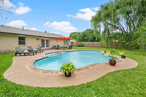 5628 Belfast Ln, North Richland Hills, TX 76180
