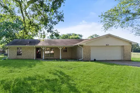 824 Stardust Ln, Fairfield, TX 75840