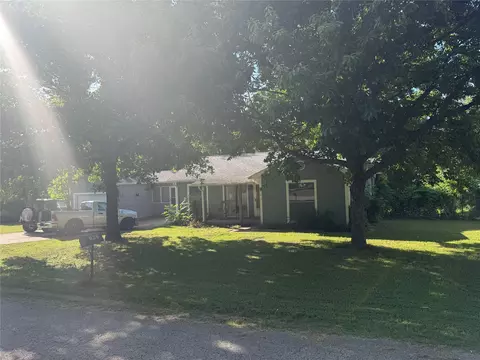 203 E Dallas St, Hutchins, TX 75141