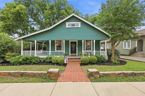 3817 Clarke Ave, Fort Worth, TX 76107