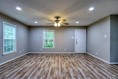 Living - 1545 Reuter Ave, Waco, TX 76708 photo 1 of 6