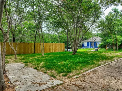 Exterior - 1545 Reuter Ave, Waco, TX 76708 photo 2 of 8