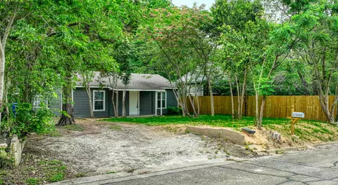 Exterior - 1545 Reuter Ave, Waco, TX 76708 photo 1 of 8