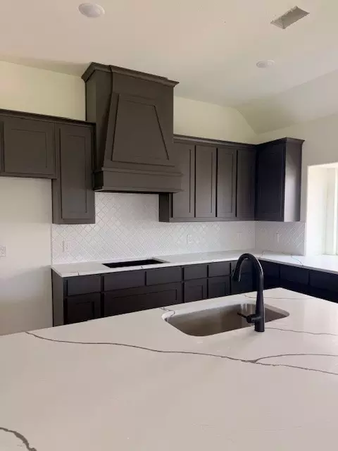 Kitchen - 819 Beverly Dr, Grapevine, TX 76051 photo 1 of 3