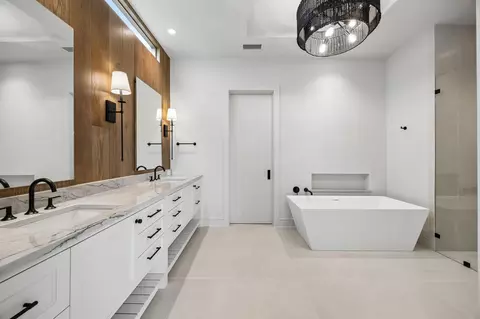 Bath - 116 Windmill Dr, Coppell, TX 75019 photo 1 of 6