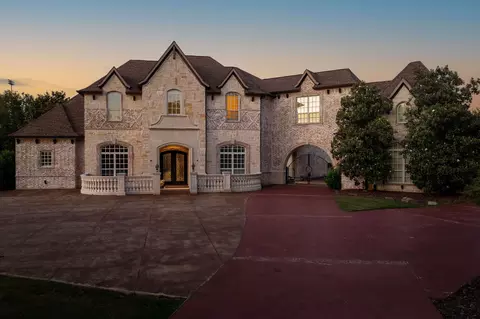 1709 Bison Meadow Ln, Heath, TX 75032