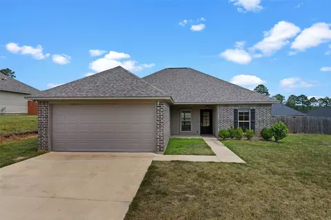 Exterior - 3200 Leyland Dr, Ruston, LA 71270 photo 2 of 5