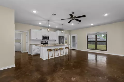 Entry Way - 3200 Leyland Dr, Ruston, LA 71270 photo 1 of 3