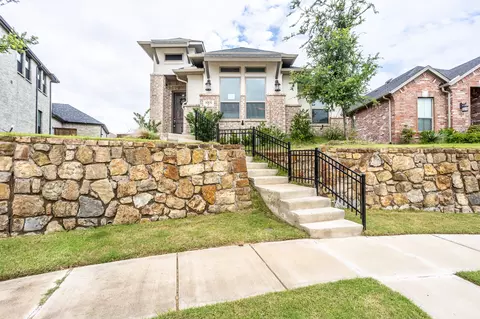 8101 Meadow Valley Dr, Mckinney, TX 75071