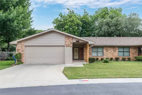 115 Azalea Dr, Brownwood, TX 76801