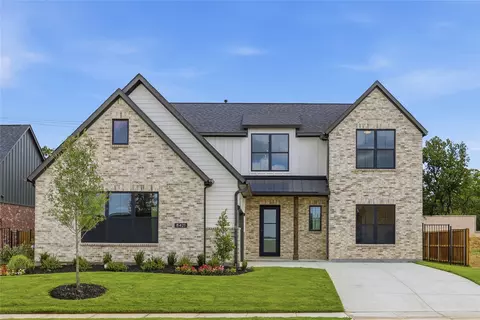 8421 Witt St, North Richland Hills, TX 76182