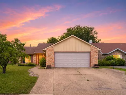 608 Ponderosa Dr, Forney, TX 75126