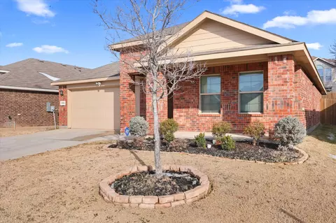3052 Manu St, Fort Worth, TX 76123
