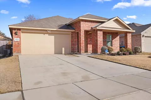 3052 Manu St, Fort Worth, TX 76123