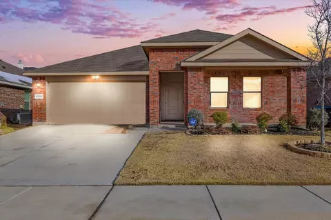 3052 Manu St, Fort Worth, TX 76123