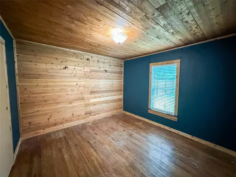 Bedroom - 606 Lilly St, Cleburne, TX 76033 photo 2 of 3