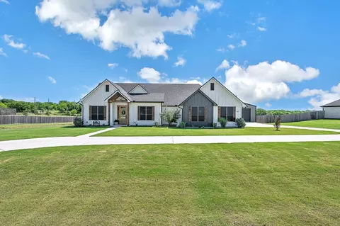 195 Rayford Dr, Lorena, TX 76655