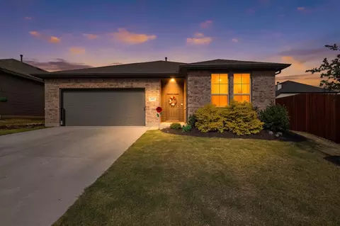 645 Pawprint Holw, Godley, TX 76044