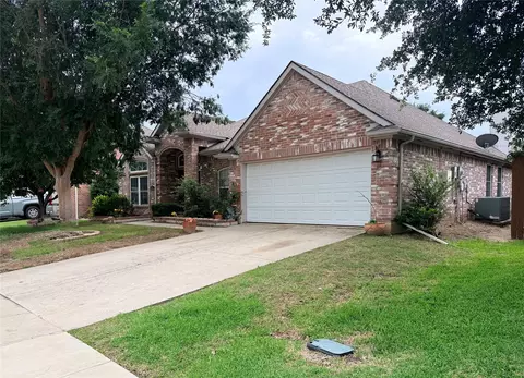 Exterior - 10123 Andre Dr, Irving, TX 75063 photo 2 of 5