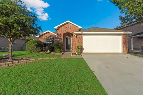 1925 Clear Creek Dr, Little Elm, TX 75068