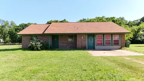 415 Meadowlark Trl, Springtown, TX 76082