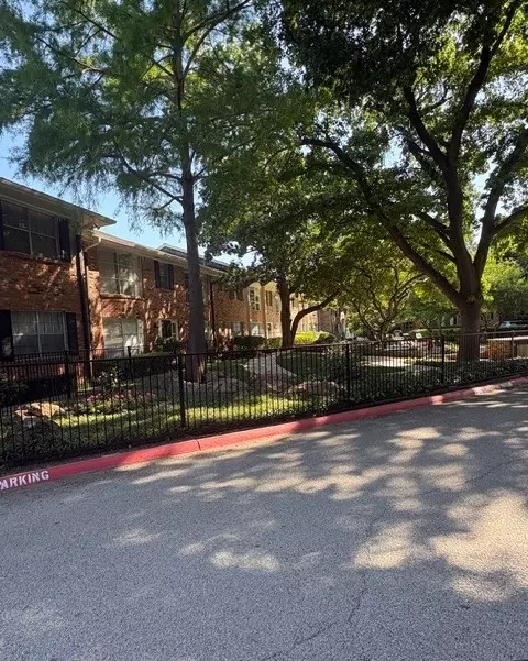 3016 Mahanna Springs Dr #C, Dallas, TX 75235