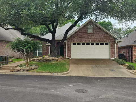 109 Kingston Dr, Waco, TX 76712
